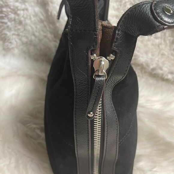 Tignanello leather suede black shoulder bag extended brown suede side zipper. - Picture 6 of 14